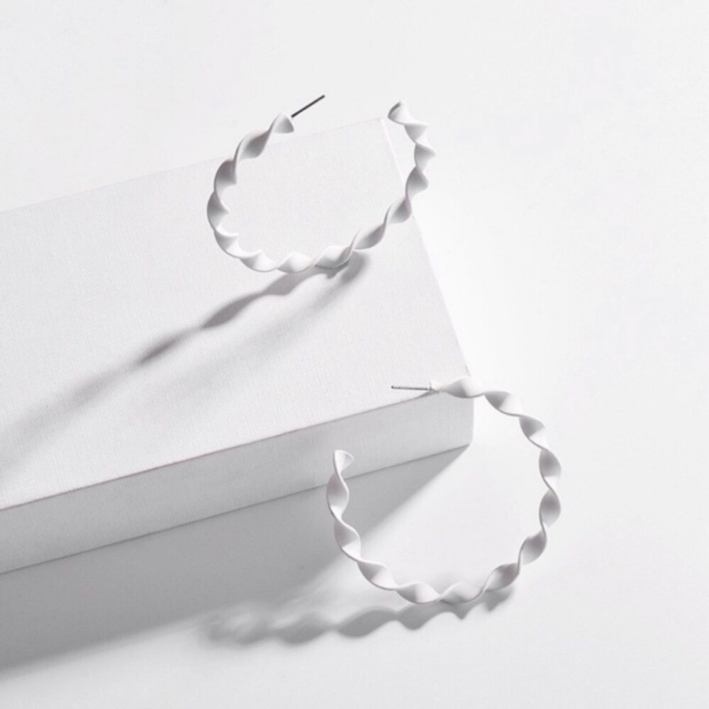 Large Swirled Matte Hoop Earrings - White